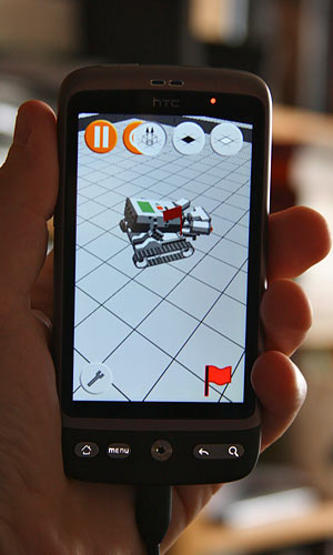 Ein HTC Desire Telefon auf dem der Simulator läuft.